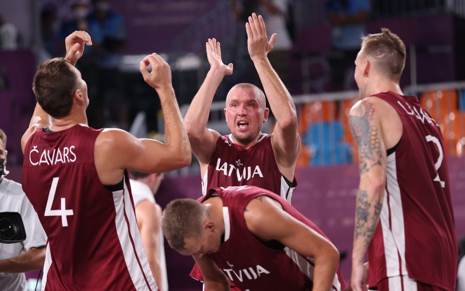 Отборът на Латвия спечели златния медал в баскетбола 3х3 при