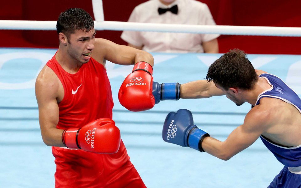 Даниел Асенов и Хавиер Ибаниес гарантираха още два медала за