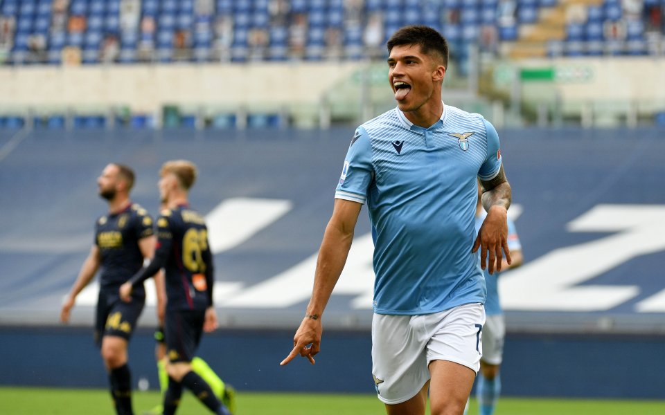 Интер продължава да води преговори с Лаутаро Мартинес за намаляване