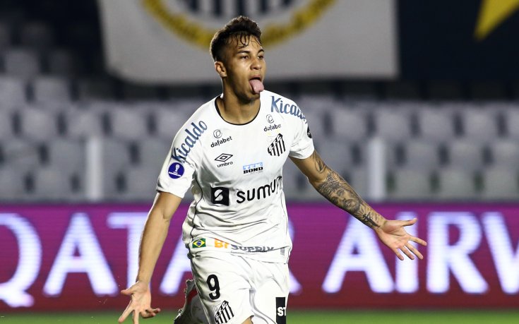 Ювентус уреди трансфера на бразилски централен нападател