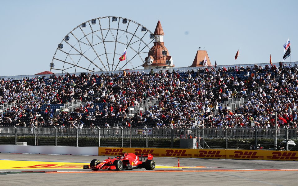 Състезанието във Формула 1 за Гран При на Русия остава