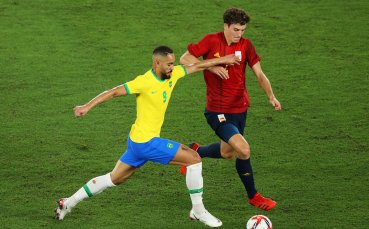 Испания бразилия футбол товарищеский матч. Бразилия Испания футбол. Россия Бразилия футбол. Россия против Бразилии футбол.