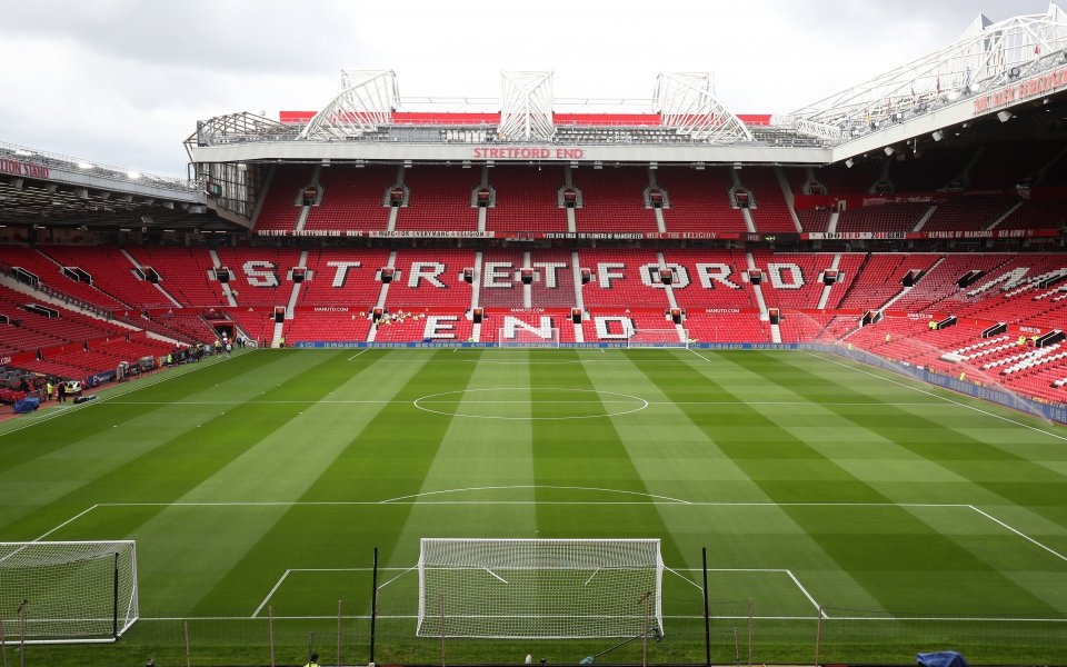 Отборите на Манчестър Юнайтед и Лийдс Юнайтед се изправят един