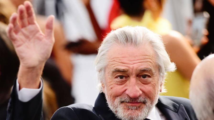 Удостоиха Робърт Де Ниро с орден от Рим