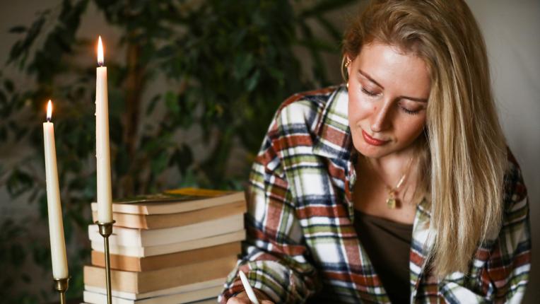  5 лесни стъпки: по какъв начин да създадем магия със свещ 