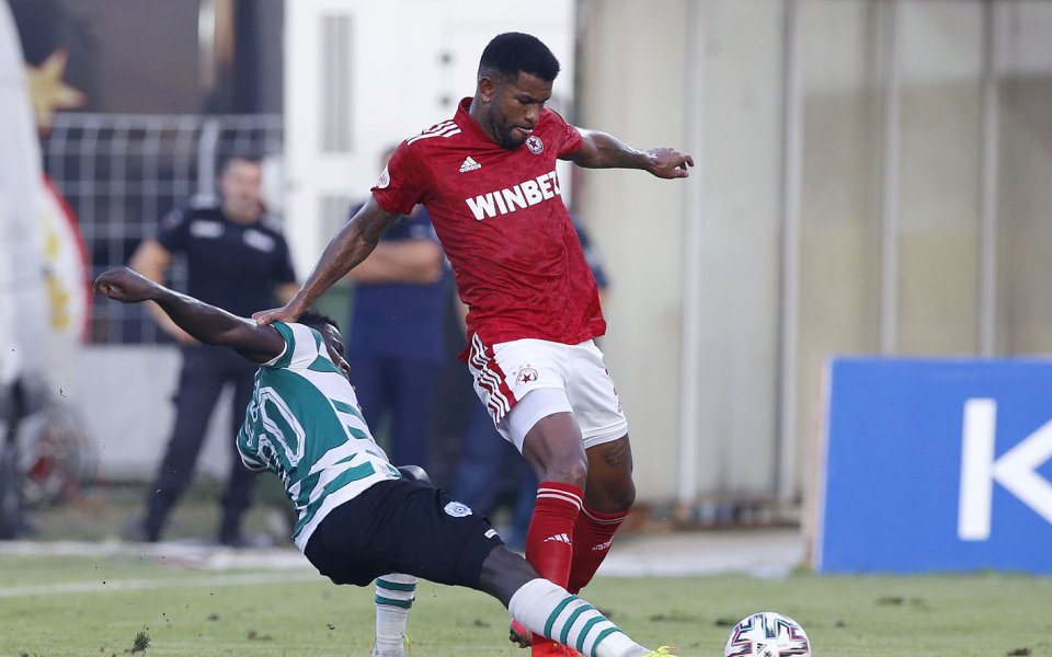 Бразилецът Жеферсон най-после се присъедини към тренировките на ЦСКА. Вчера