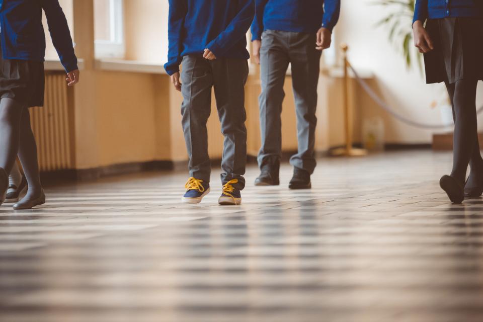  деца обувки 