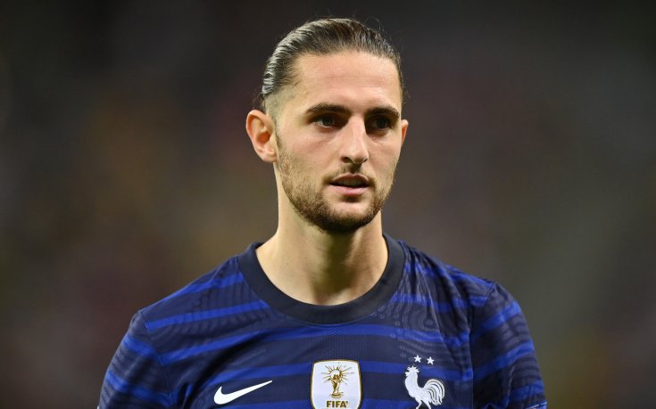 Ювентус изслушва оферти за френски национал