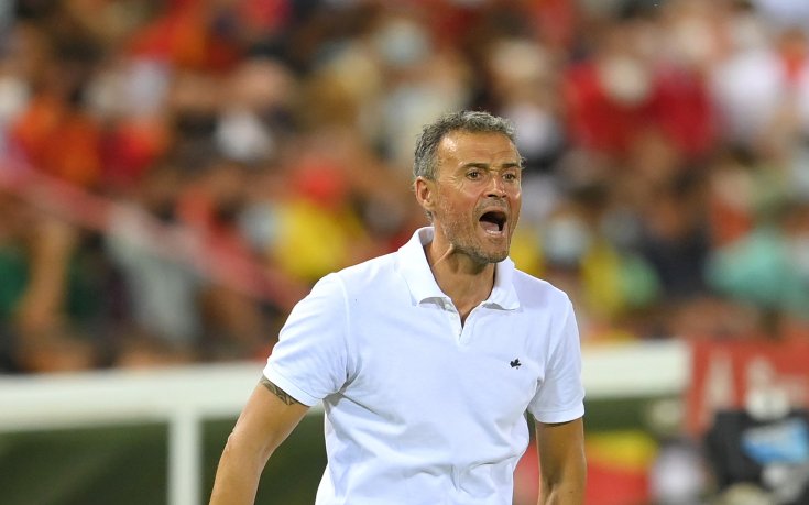 Енрике с категоричен отговор за треньорския пост в Барселона