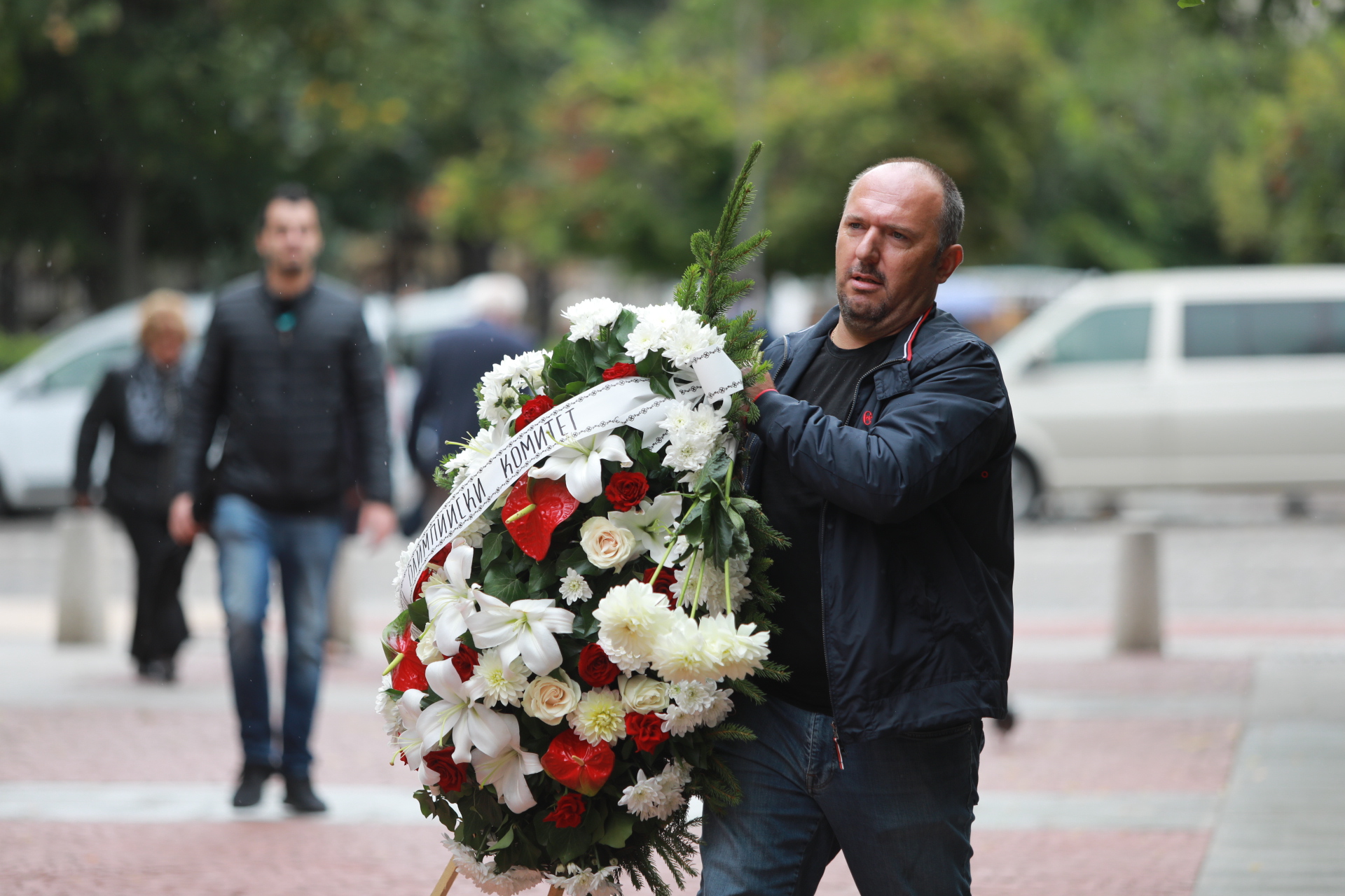 <p>Близки, политици и общественици се простиха с Борислав Дионисиев</p>