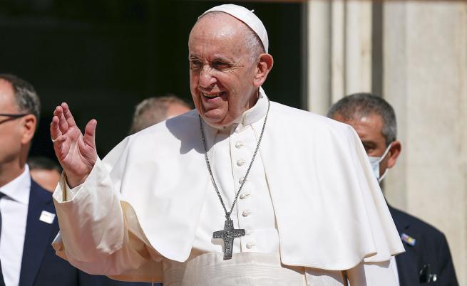 Папа Франциск призова за братство, прехвърлящо границите