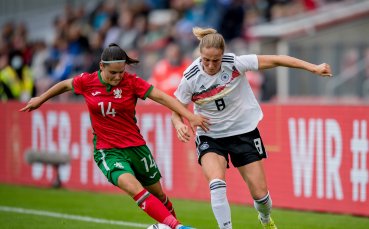 Българският национален женски отбор загуби с 0 7 от Германия в