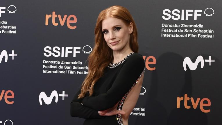  Още най-добре облечени звезди през септември 