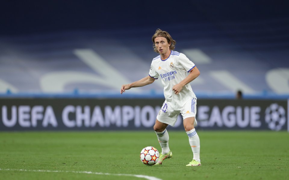 Независимо че само преди пет месеца подписа нов договор с