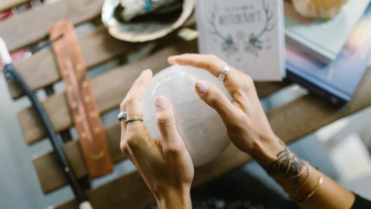  Този новолунен обред оказва помощ да осъществите желанията и задачите си 