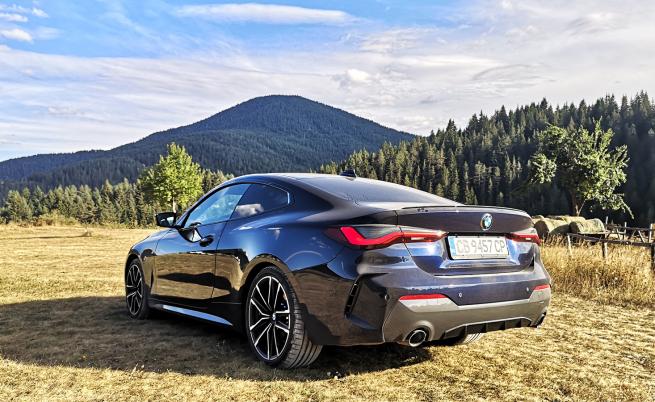  STOP & GO: BMW Drive Recorder към този момент записва видео с дълготрайност до 40 секунди на зоната към автомобила. 