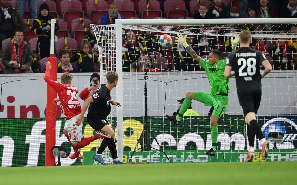 Майнц - Аугсбург 4:1, 9-и кръг в Бундеслигата, 22.10.2021 г.