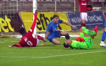 ЦСКА реализира попадение във вратата на съперника в шестата минута