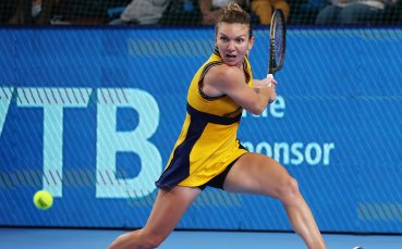 Симона Халеп достигна последните осем в домашния тенис турнир в
