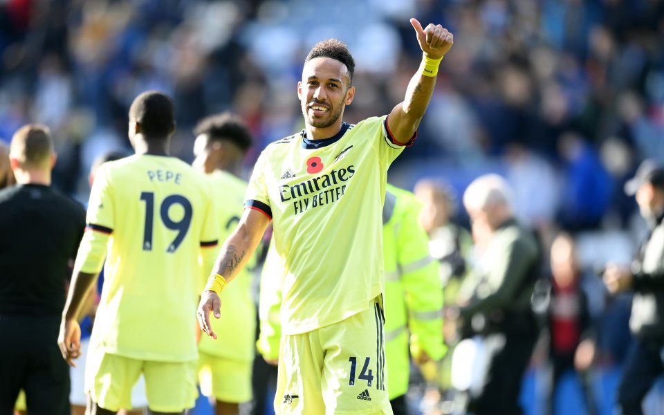 Арсенал победи с 2:0 като гост Лестър и благодарение на