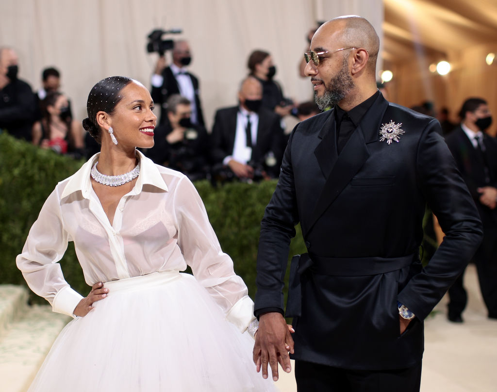 <p>Алиша Кийс и Swizz Beatz по време на Мет Гала 2021</p>