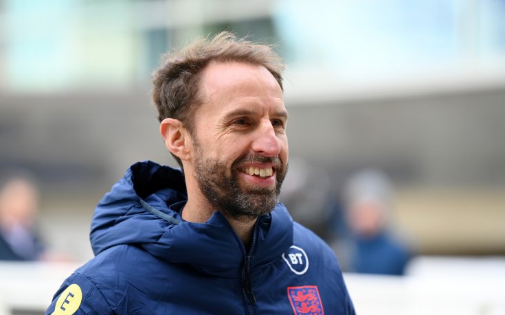 Англия предлага бомбастичен договор на Саутгейт, той се дърпа