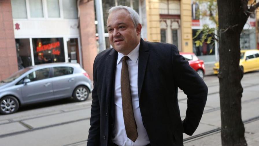 <p>Правосъдният министър връща в съда 3 дела срещу бившия кмет на Пловдив</p>
