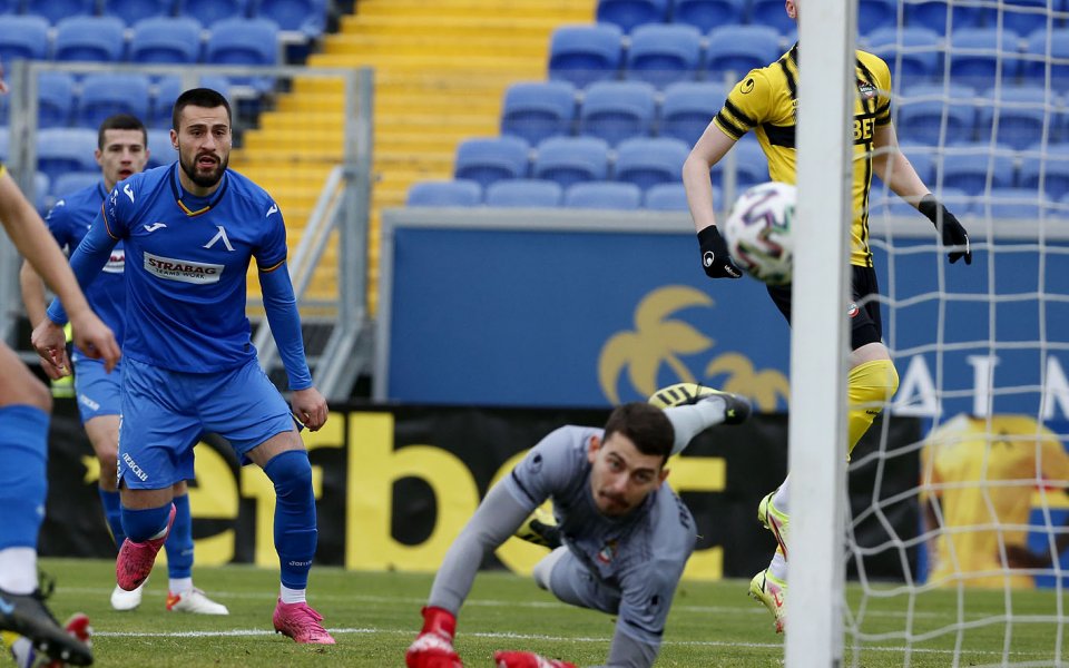 Защитникът на Левски Гьоко Зайков говори пред медиите след победата