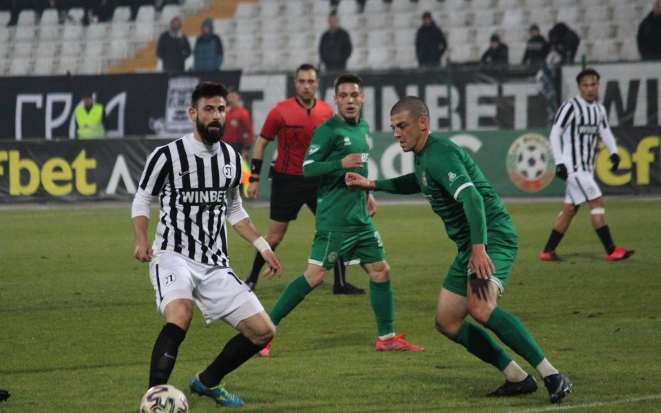 Представителният отбор на Локомотив Пловдив ще изиграе контролна среща по