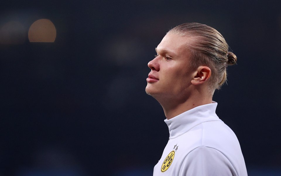 Президентът на Барселона Жоан Лапорта е впрегнал всичките си усилия