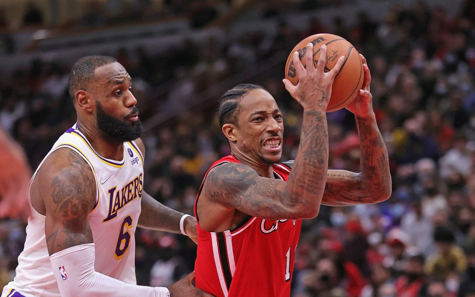 Отборът на Чикаго Булс победи Лос Анджелис Лейкърс със 115:110