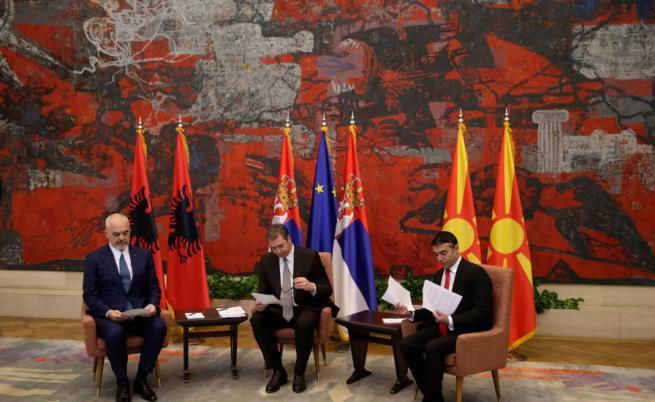 „Отворени Балкани“: Сърбия, Албания и Северна Македония подписаха пет споразумения