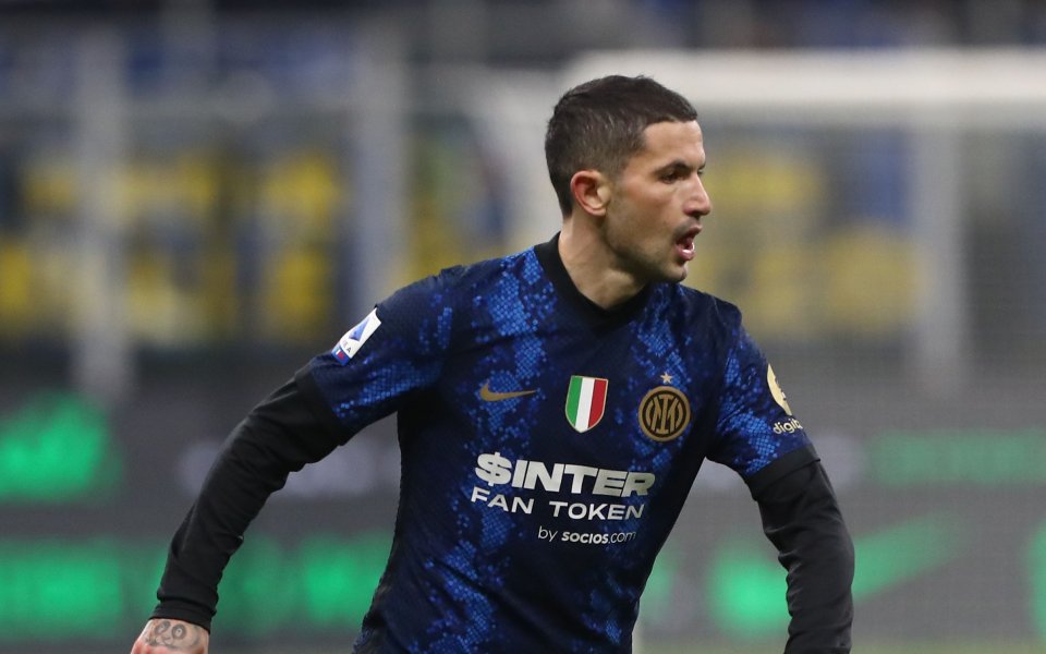 Халфът на Интер Стефано Сенси е станал жертва на кражба,