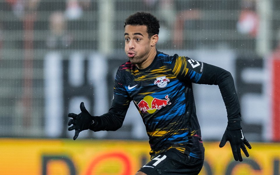 Халфът на немския РБ Лайпциг Тайлър Адамс може да продължи