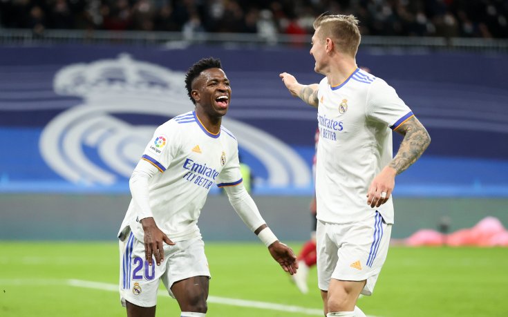 Самба на Винисиус върна Реал Мадрид на победния път