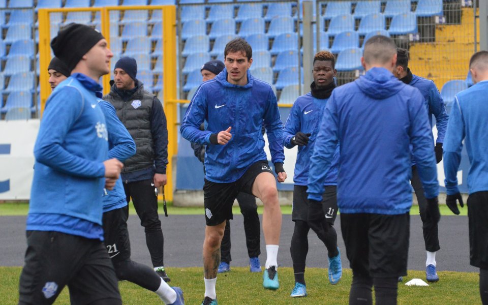 Арда ще вземе трима млади играчи на лагера си в