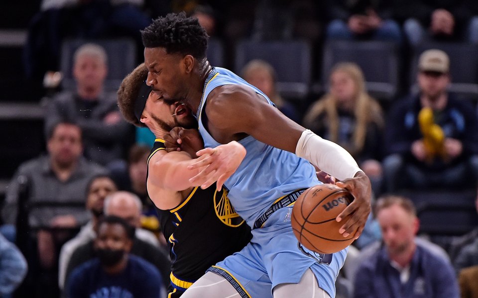 Финикс Сънс победи с 99:95 като гост Торонто в среща