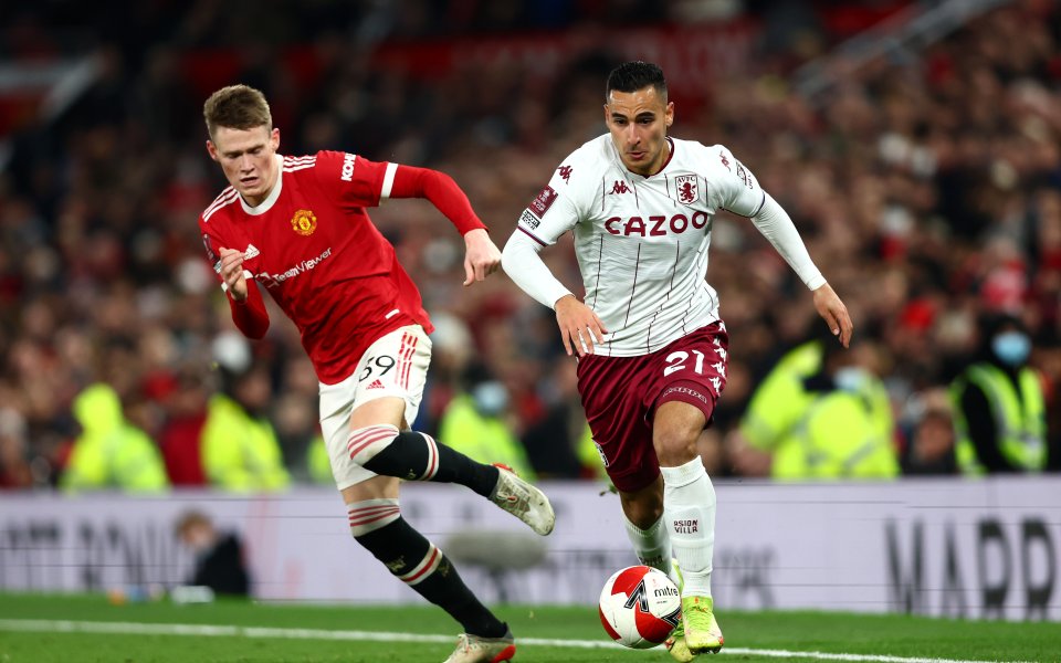 Евертън и Астън Вила са на финалната права за трансфера