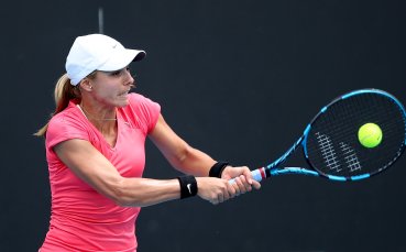 Виктория Томова отпадна в първия кръг на турнира по тенис