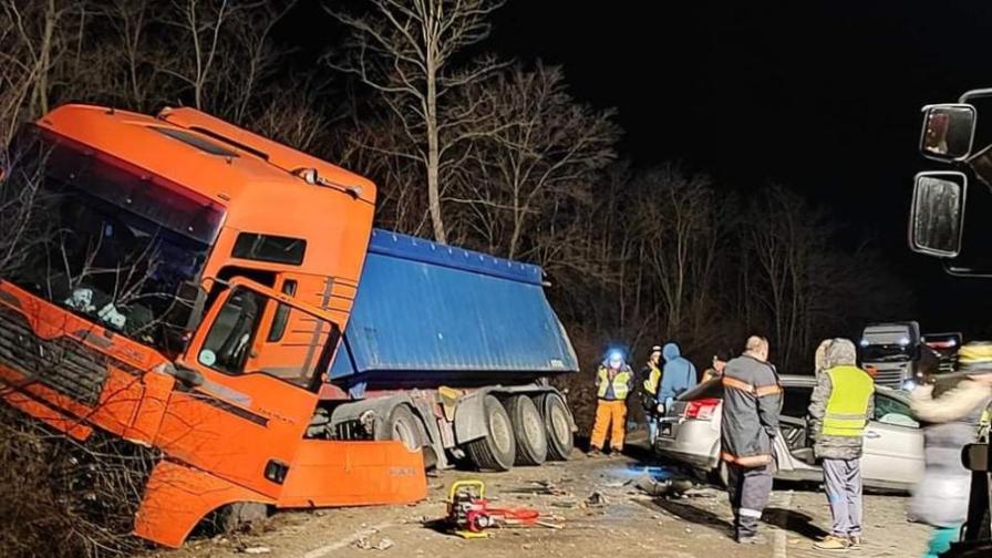 Шофьор на лек автомобил загина край Благоевград