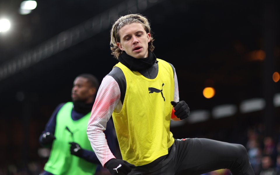 Отборите на Кристъл Палас и Ливърпул си дават спор в