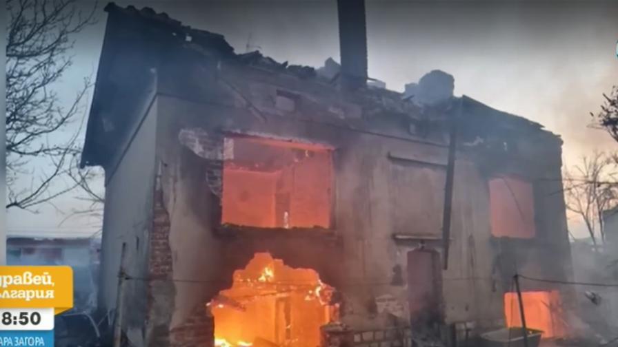 Пожар остави без дом семейство в горнооряховското село Драганово