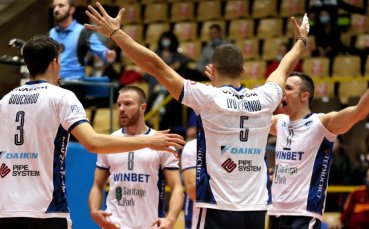 Левски остана без отбор и треньор за Купата на България