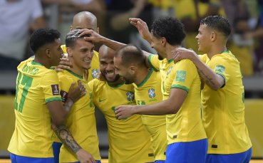 Бразилия разгроми Парагвай с 4 0 в среща от 16 ия кръг