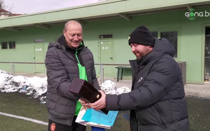 Емил Велев със специален подарък по случай 60-годишнината си