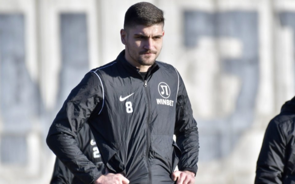 Представителният отбор на Локомотив Пловдив се изправя утре (12.02) срещу