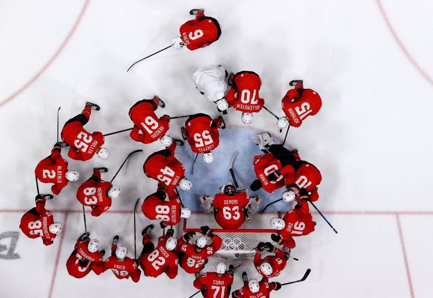 Швейцария Чехия хокей на лед Пекин 20221