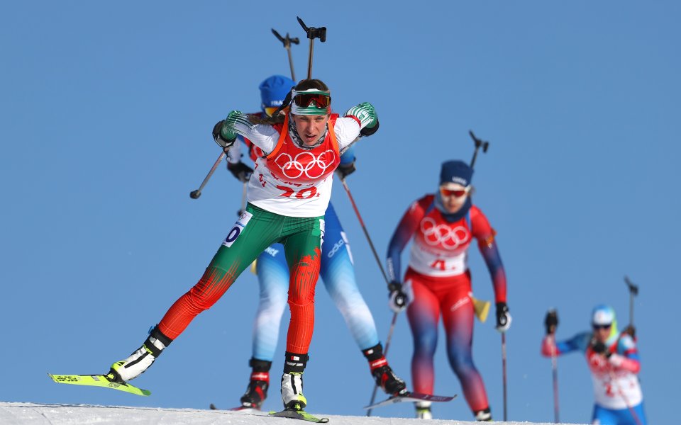 Трима български биатлонисти попаднаха в топ 20 на младежката олимпиада