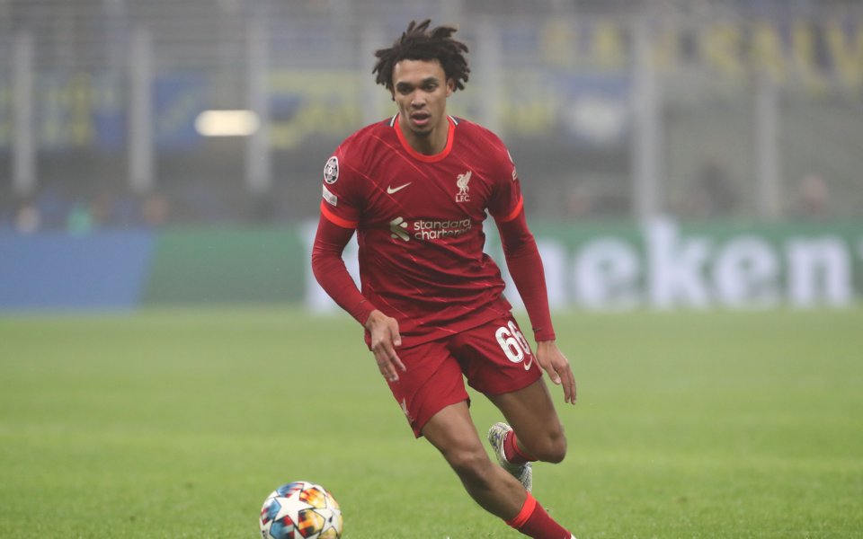 Десният бек на Ливърпул Трент Александър-Арнолд може да успее да