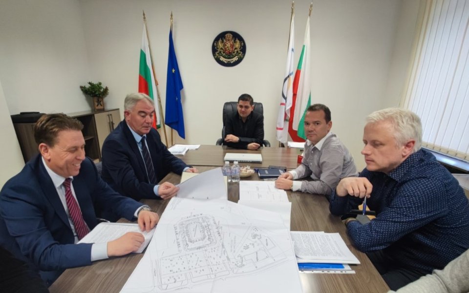 Министър Василев проведе среща с кмета на Плевен